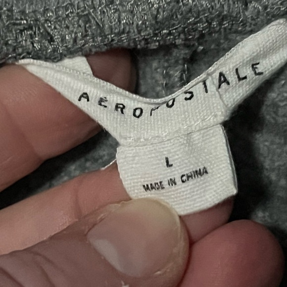 Like new Aeropostale  Aero NY Gray w/ drawstring Fleece Shorts men's sz Large - Picture 5 of 10